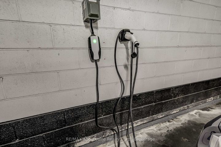 Photo 31 at 401 - 212 Kerr Street, CO Central, Oakville