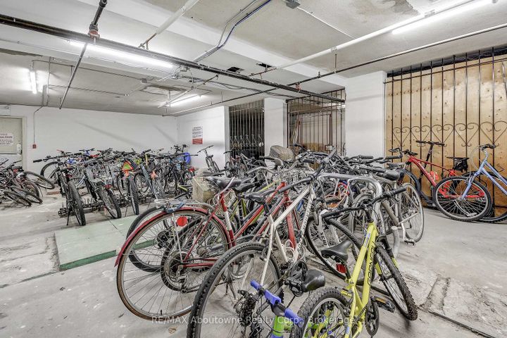 Photo 33 at 401 - 212 Kerr Street, CO Central, Oakville