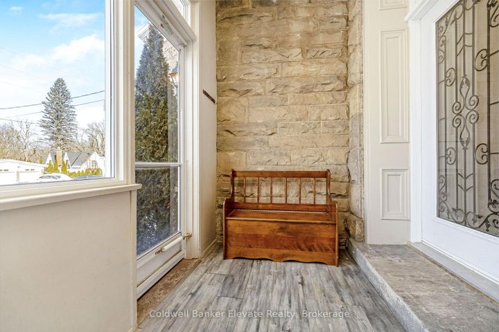 Photo 2 at 6 Queen Street, Georgetown, Halton Hills