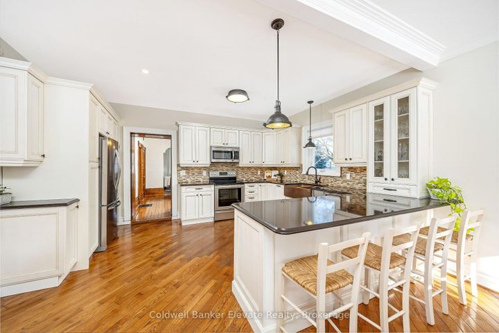 Photo 19 at 6 Queen Street, Georgetown, Halton Hills