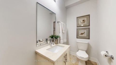 Photo 11 at 5 - 30 Hargrave Lane, York Mills, Toronto