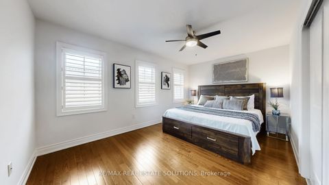 Photo 18 at 5 - 30 Hargrave Lane, York Mills, Toronto