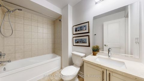 Photo 20 at 5 - 30 Hargrave Lane, York Mills, Toronto