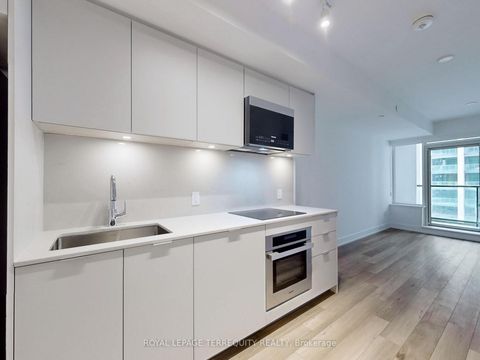 Photo 9 at 701 - 8 Cedarland Drive, Unionville, Markham