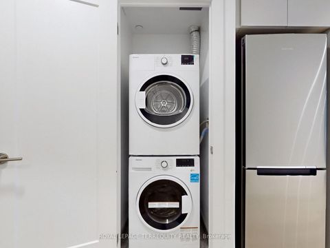 Photo 16 at 701 - 8 Cedarland Drive, Unionville, Markham