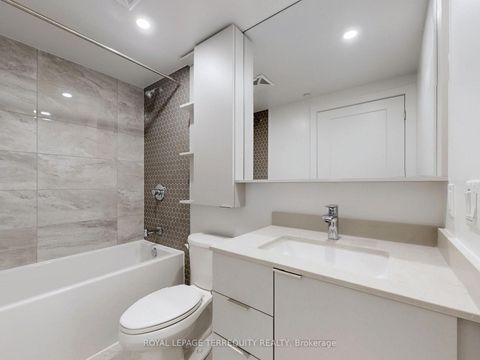 Photo 17 at 701 - 8 Cedarland Drive, Unionville, Markham