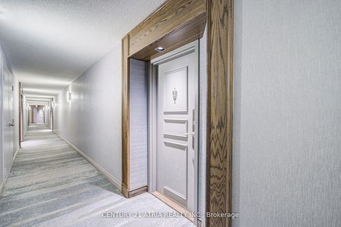 Photo 9 at 909 - 120 Promenade Circle, Brownridge, Vaughan