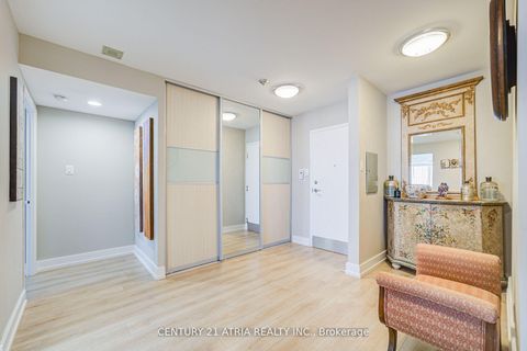 Photo 11 at 909 - 120 Promenade Circle, Brownridge, Vaughan