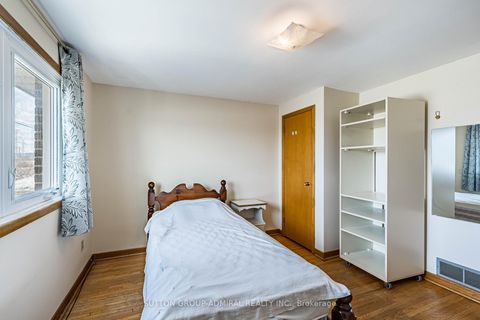 Photo 16 at 92 Redgrave Drive, Richview, Toronto