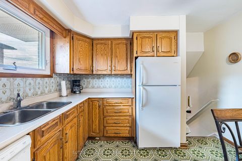 Photo 24 at 92 Redgrave Drive, Richview, Toronto