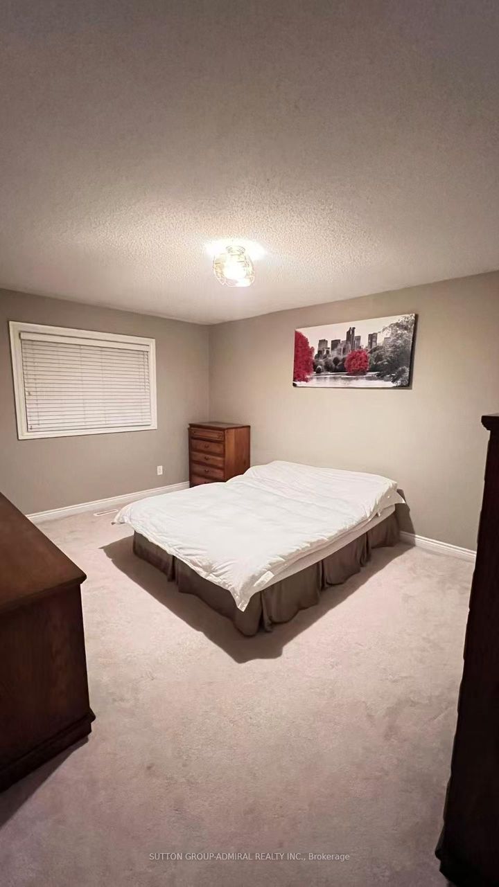 Photo 13 at 193 Wigwoss Drive, East Woodbridge, Vaughan