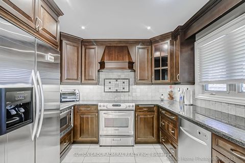 Photo 8 at 193 Wigwoss Drive, East Woodbridge, Vaughan