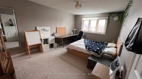 Photo 12 at 193 Wigwoss Drive, East Woodbridge, Vaughan