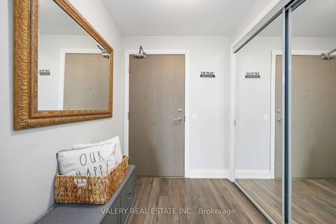 Photo 4 at 325 - 4800 Highway 7, East Woodbridge, Vaughan