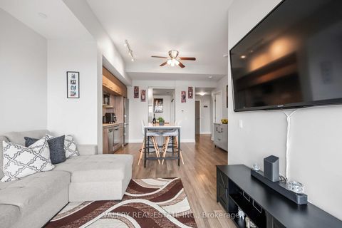 Photo 9 at 325 - 4800 Highway 7, East Woodbridge, Vaughan