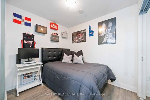 Photo 20 at 325 - 4800 Highway 7, East Woodbridge, Vaughan