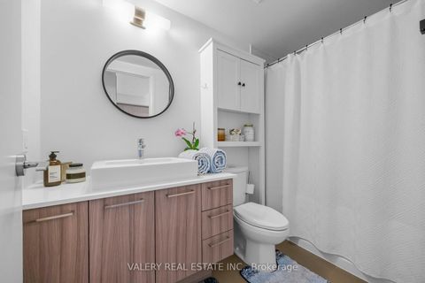 Photo 26 at 325 - 4800 Highway 7, East Woodbridge, Vaughan