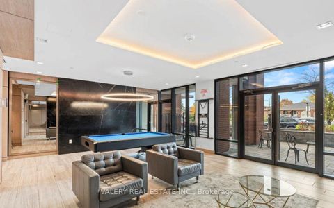 Photo 32 at 325 - 4800 Highway 7, East Woodbridge, Vaughan