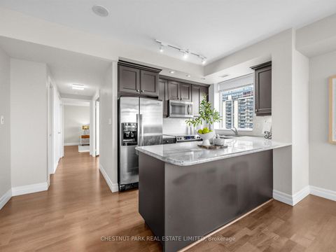 Photo 3 at PH1703 - 900 Mount Pleasant Road, Mount Pleasant West, Toronto