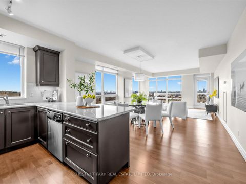 Photo 4 at PH1703 - 900 Mount Pleasant Road, Mount Pleasant West, Toronto