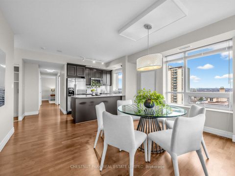 Photo 8 at PH1703 - 900 Mount Pleasant Road, Mount Pleasant West, Toronto