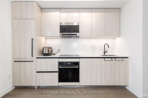 Photo 9 at 804 - 425 Front Street E, Waterfront Communities C8, Toronto