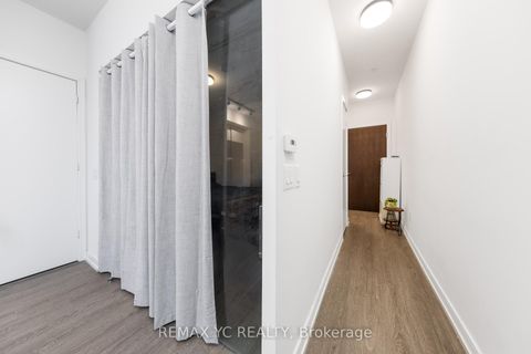 Photo 12 at 804 - 425 Front Street E, Waterfront Communities C8, Toronto