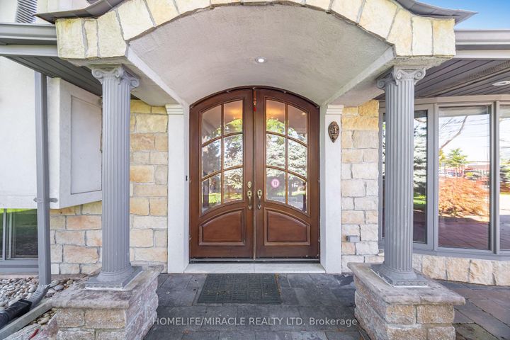 Photo 6 at 308 Third Line, WO West, Oakville