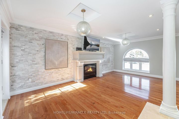 Photo 11 at 308 Third Line, WO West, Oakville