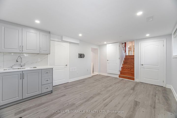 Photo 33 at 308 Third Line, WO West, Oakville