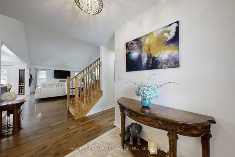 Photo 3 at 396 Curley Street, Historic Lakeshore Communities, Georgina