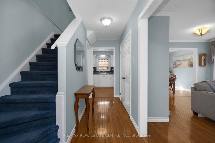 Photo 1 at 466 Vanier Drive, BM Bronte Meadows, Milton