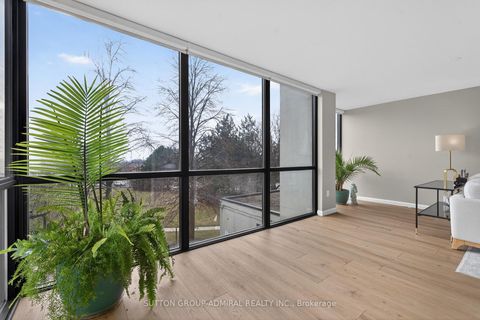 Photo 13 at 308 - 350 Webb Drive, City Centre, Mississauga