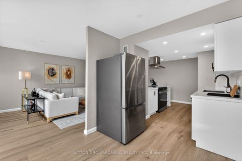 Photo 19 at 308 - 350 Webb Drive, City Centre, Mississauga