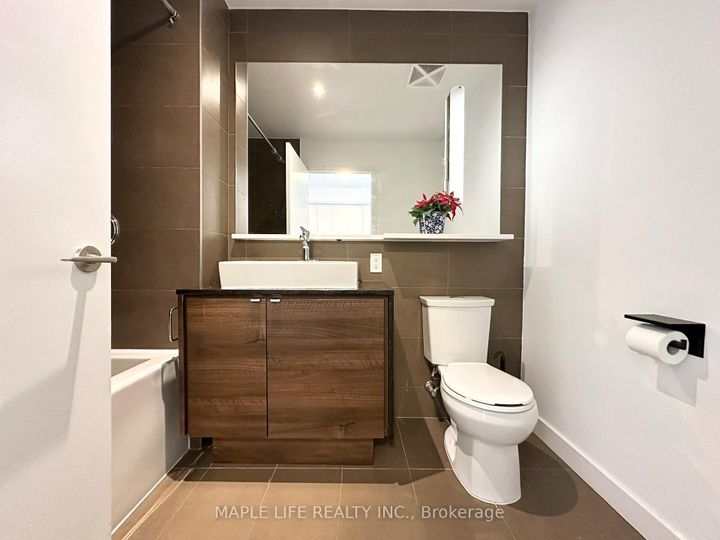 Photo 7 at 2502 - 121 Mcmahon Drive, Bayview Village, Toronto