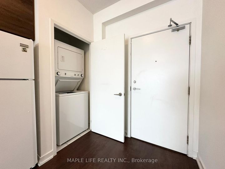 Photo 9 at 2502 - 121 Mcmahon Drive, Bayview Village, Toronto