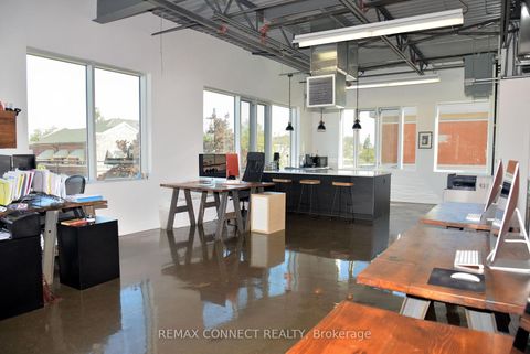 Photo 4 at 208 - 41 Industrial Street, Thorncliffe Park, Toronto