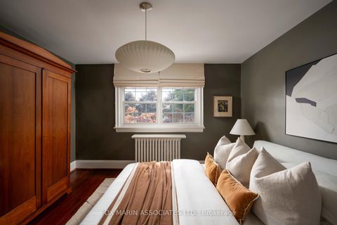 Photo 18 at 22 Claxton Boulevard, Cedarvale, Toronto