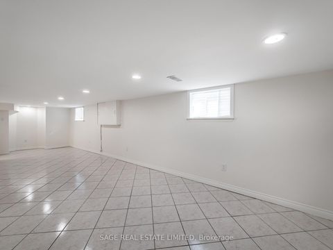 Photo 27 at 521 Glen Park Avenue, Glen Park, Toronto