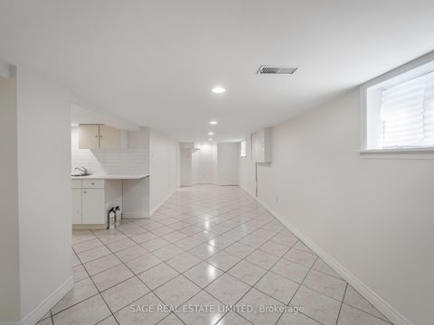 Photo 28 at 521 Glen Park Avenue, Glen Park, Toronto