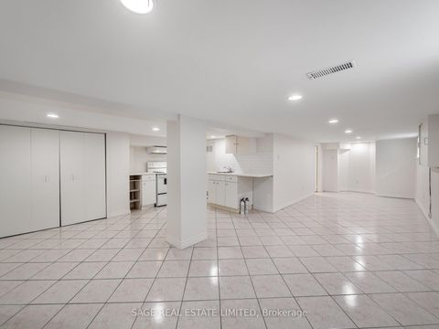 Photo 29 at 521 Glen Park Avenue, Glen Park, Toronto