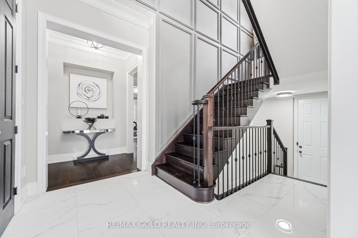 Photo 21 at 4 Spain Crescent, Toronto Gore Rural Estate, Brampton