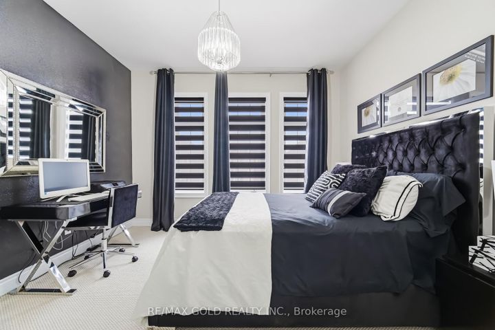 Photo 29 at 4 Spain Crescent, Toronto Gore Rural Estate, Brampton