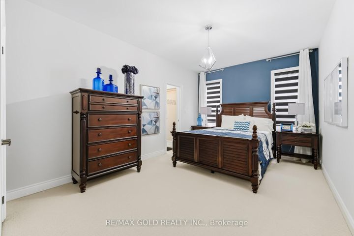 Photo 30 at 4 Spain Crescent, Toronto Gore Rural Estate, Brampton