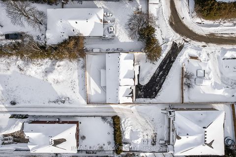 Photo 39 at 28 St. George Street, Sutton & Jackson's Point, Georgina