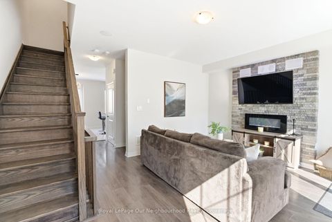 Photo 17 at 818 Atwater Path, Lakeview, Oshawa