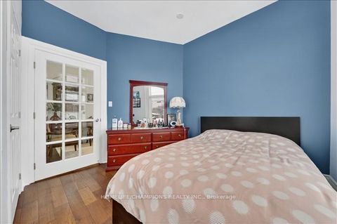 Photo 9 at 168 Centre Street S, Central, Oshawa