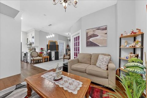 Photo 15 at 168 Centre Street S, Central, Oshawa