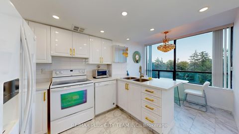 Photo 12 at 410 - 7440 Bathurst Street, Brownridge, Vaughan