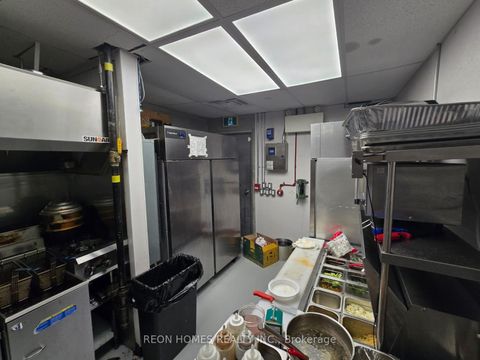 Photo 13 at 15 Merchants' Wharf, Waterfront Communities C8, Toronto